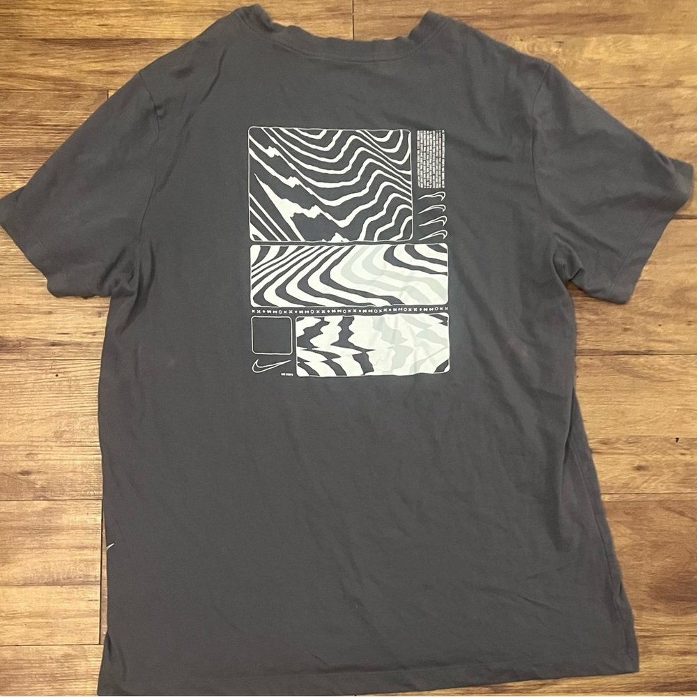 Nike Graphic Back Print Dri-fit T-Shirt